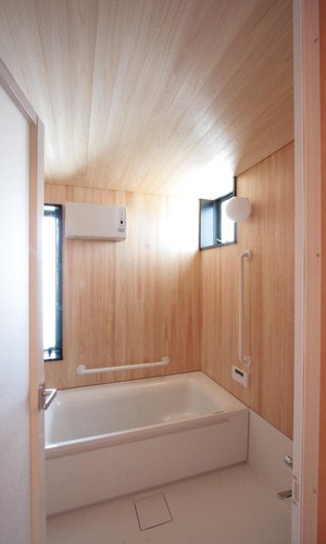 １階（親世帯）の浴室