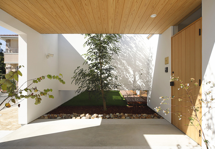 ikenouchi 玄関アプローチ