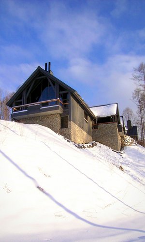 水上高原のヴィラ｜建物外観