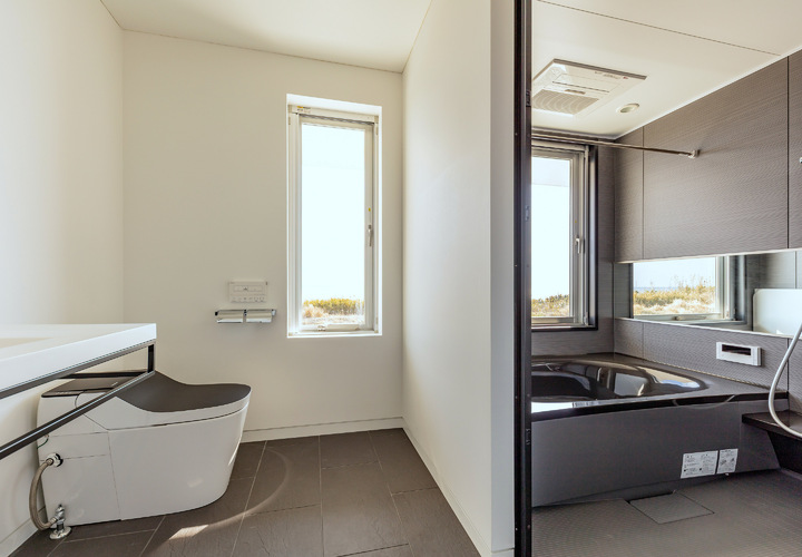 水平線の家｜ゲストルームのバスルーム