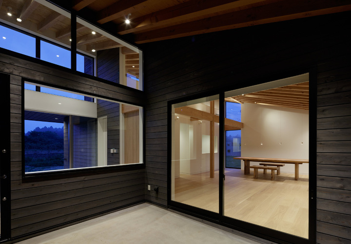 佐倉の別荘｜アウトドアリビング