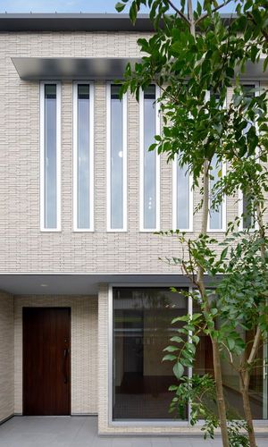 中庭の中央にはシンボルツリーを配置