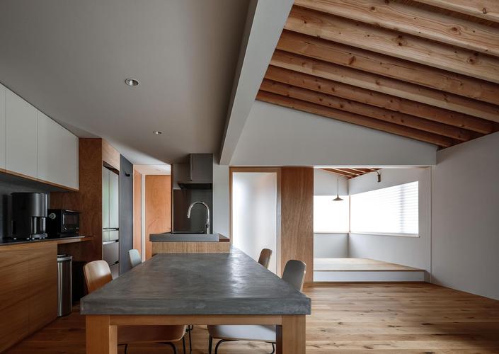 登梁の美しい家