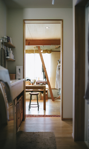 時と共に味わいの増す自然素材の空間