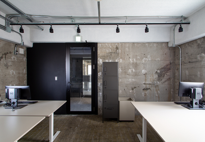 市松天井のラボ