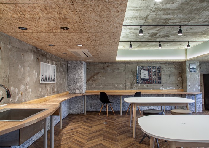 曲線のオフィス