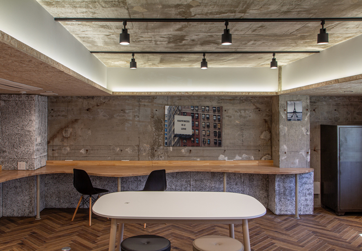 曲線のオフィス