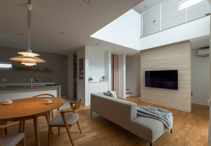 吹抜けのあるリビングダイニング