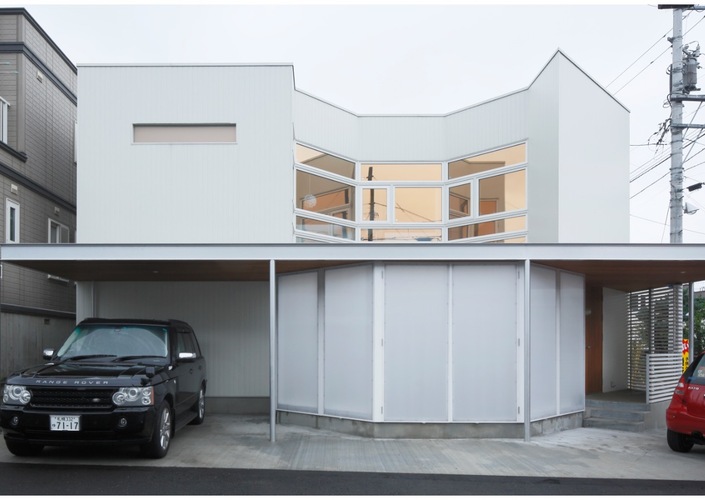 八角形の中庭を内包した住宅