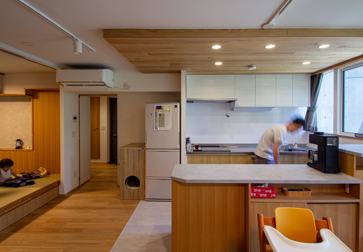 製作したカウンターのあるキッチン