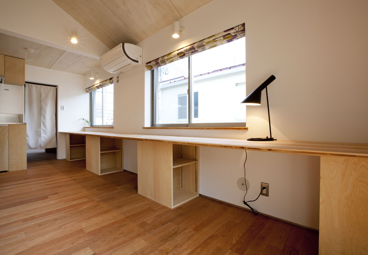 ファミリーデスク