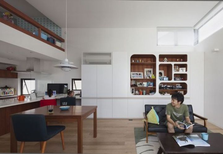 家具の色を合わせる