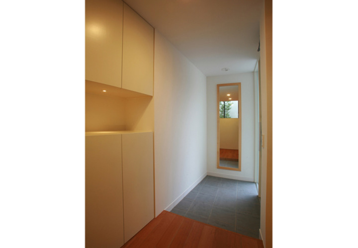 シンプルモダンな玄関