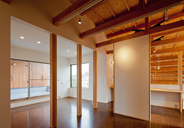 2階をスケルトンでスタートした木の家