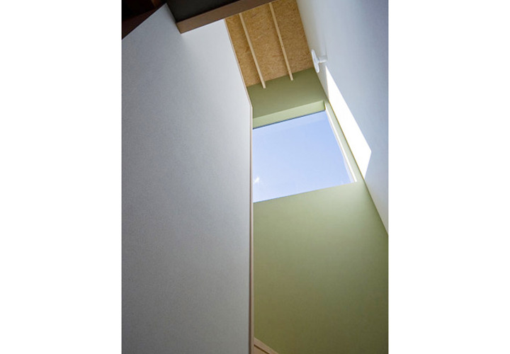 ハイサイドライトのある階段室