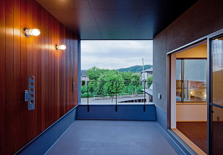 半室内半屋外のリラクゼーションテラス
