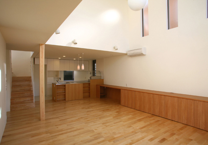 天井高に差が有るリビングとダイニングキッチン