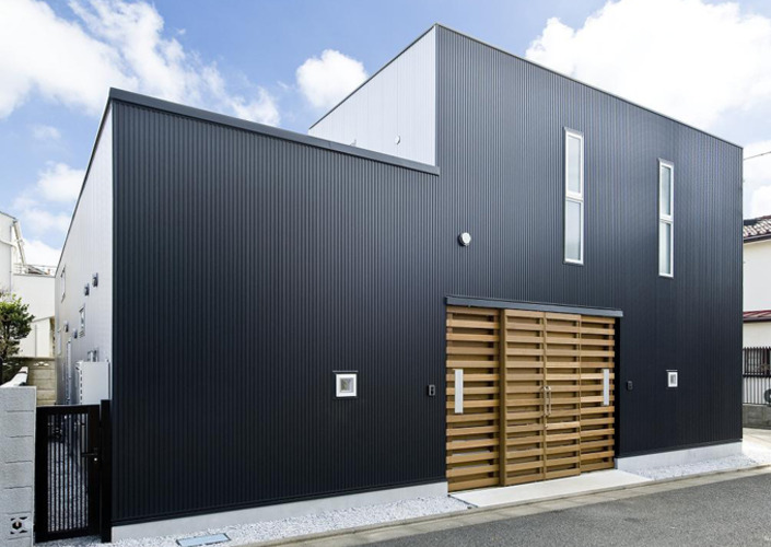 中庭を挟んだ二世帯住宅