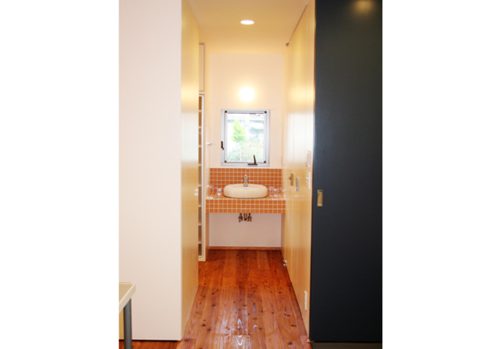 ゲスト用トイレ横の手洗い