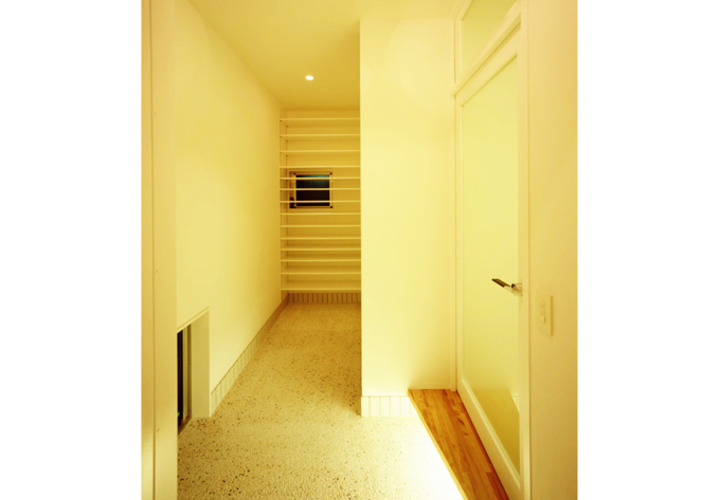 玄関と玄関収納