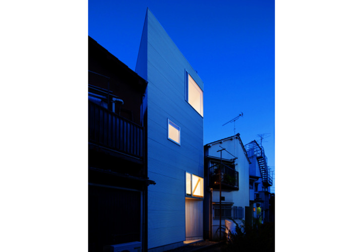 嵌め殺し窓と通風、そして、清掃