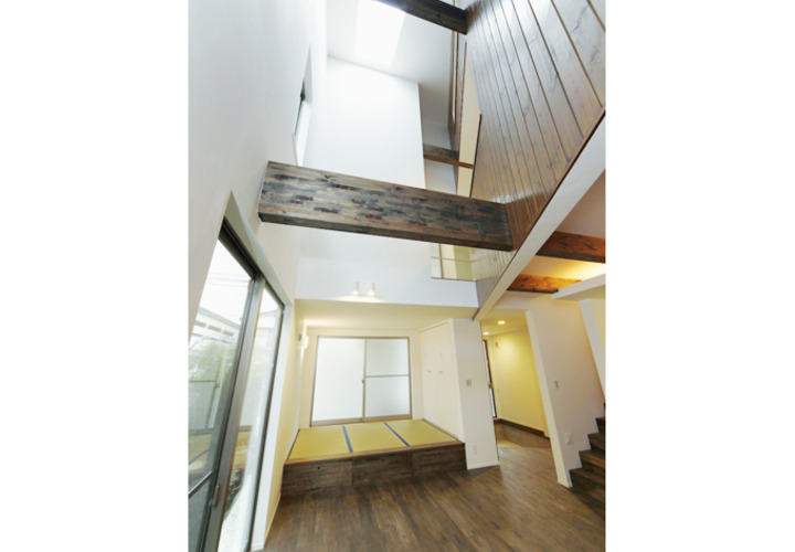 立体的逆遠近法の吹抜け空間