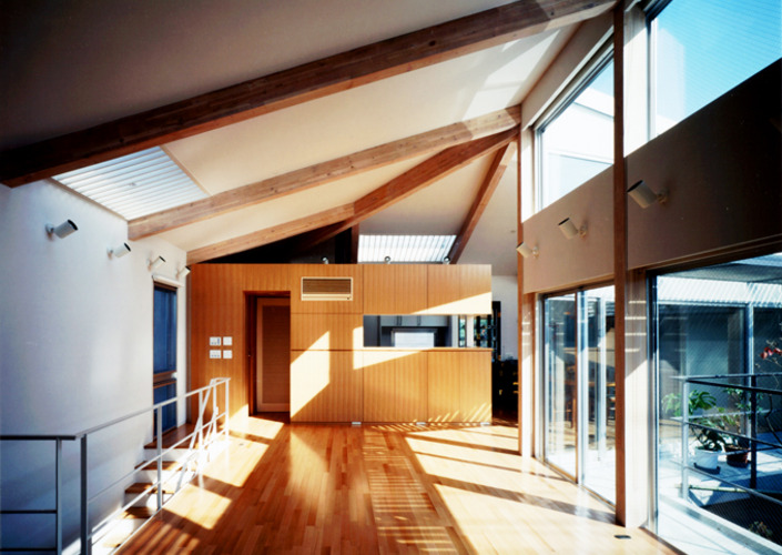 善福寺の家（RC＋木造・都市型コートハウス）