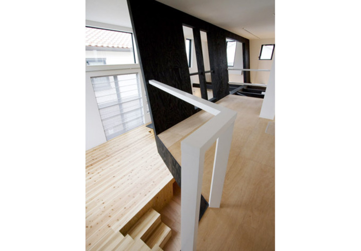 リビングに張出した6層目にある子供部屋