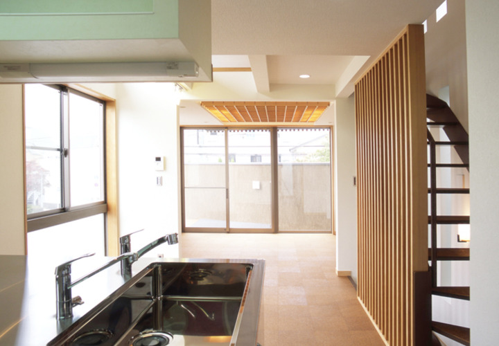 視線隠しのバルコニー