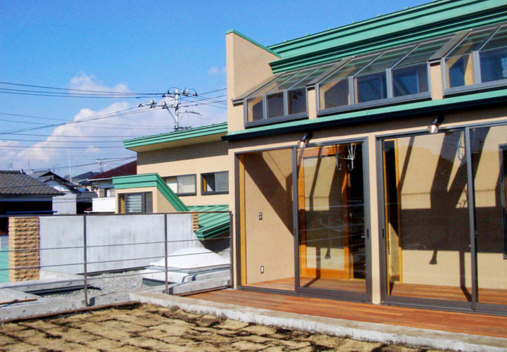 屋上緑化と物干しサンルーム