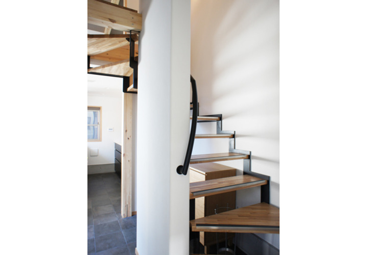 職人と共に創るらせん階段