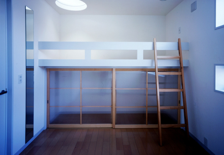 開放的な住宅でありながらプライバシーを確保された子供室