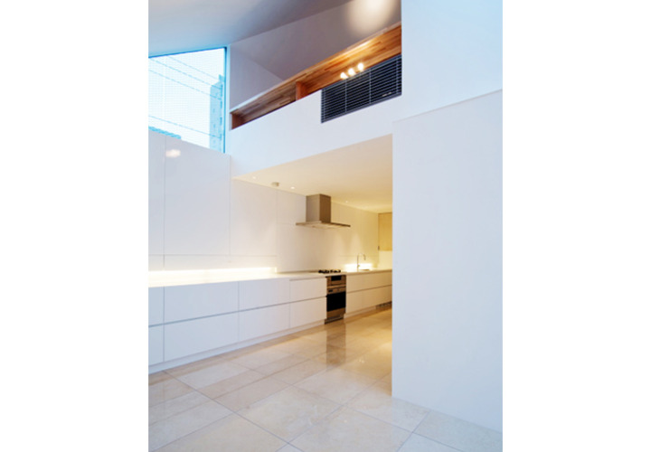 吹き抜けのあるリビングダイニング