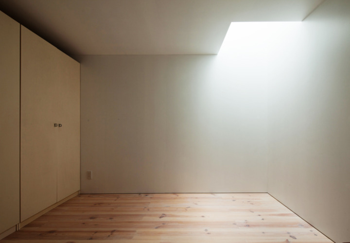 自然光を間接採光としたトップライト