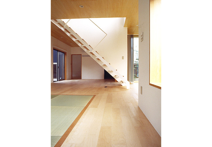 Ｔ字型のＬＤスペースを緩やかに分節する階段