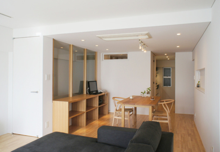 ワークコーナーのあるダイニング