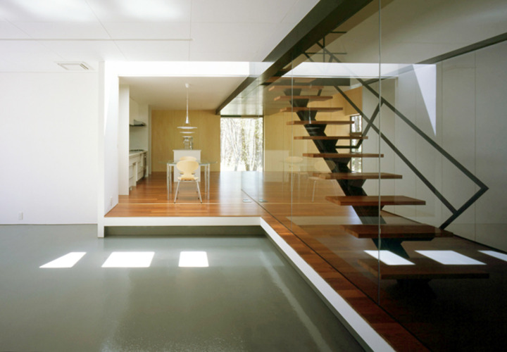 明るいガレージ