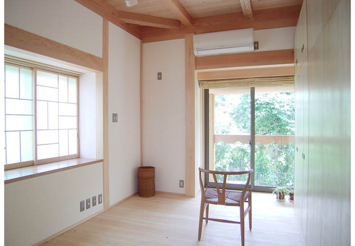 家具で仕切った子供室