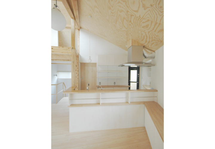 ダイニングからみたキッチン