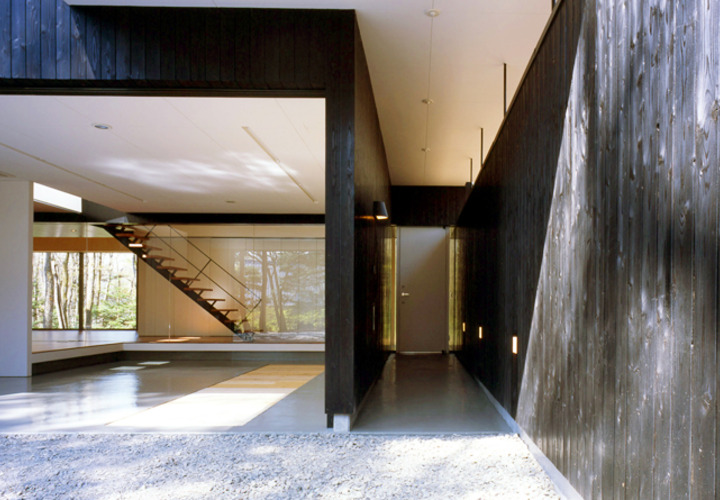 エントランスに隣接するガレージ