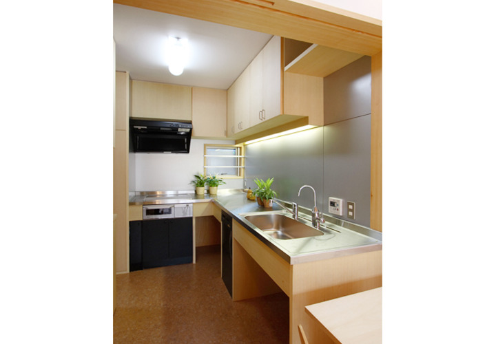 大容量の収納、大工さんの造るキッチン