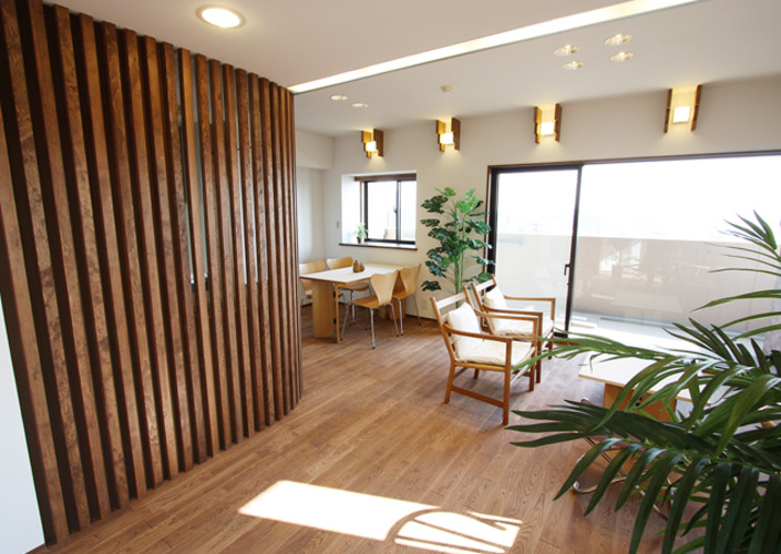 縦格子間仕切のある家