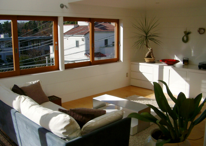 風と光があふれる、大きな吹き抜けがある家