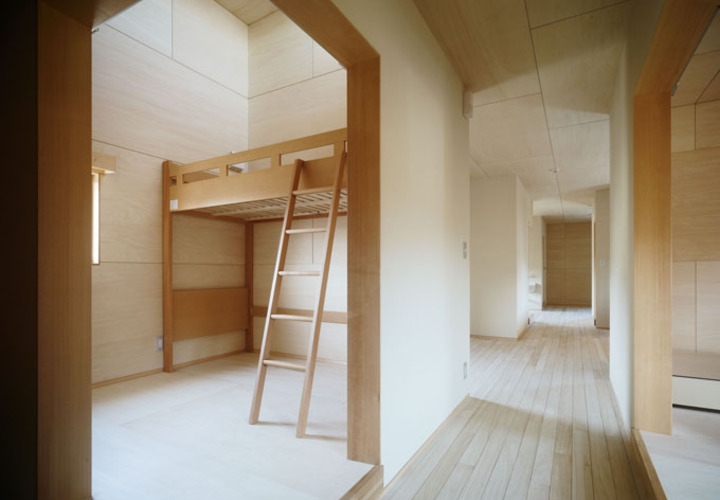 見え隠れする自分たちの居場所