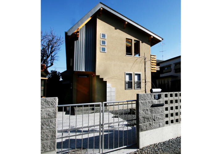 北側斜線をクリアしながらのデザイン西側外観