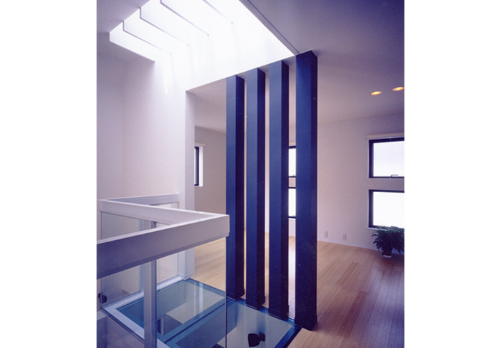 階段とブリッジ、拡がりを