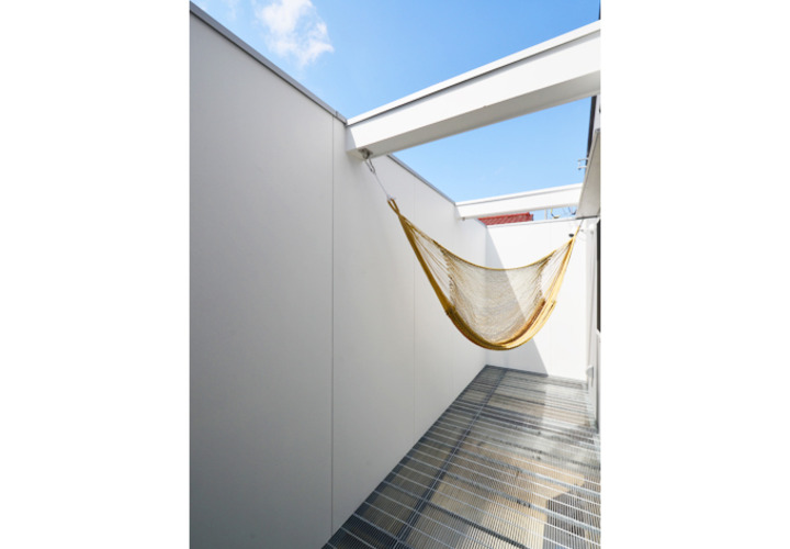 グレーチング床のドライエリア