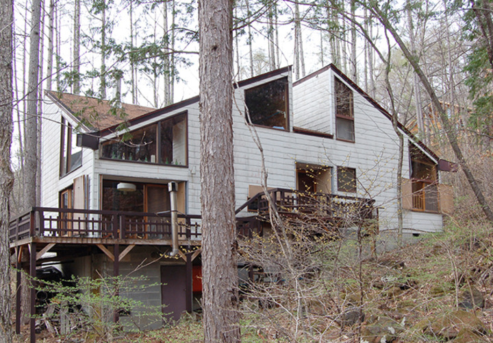 当初杉の外壁がよごれコロニアルに張り替え