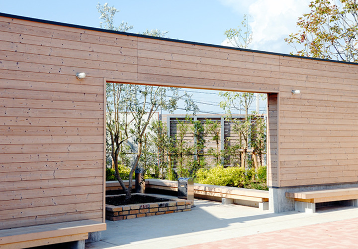 緑溢れる休憩スペース