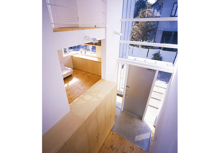 2階階段から見る玄関ホール